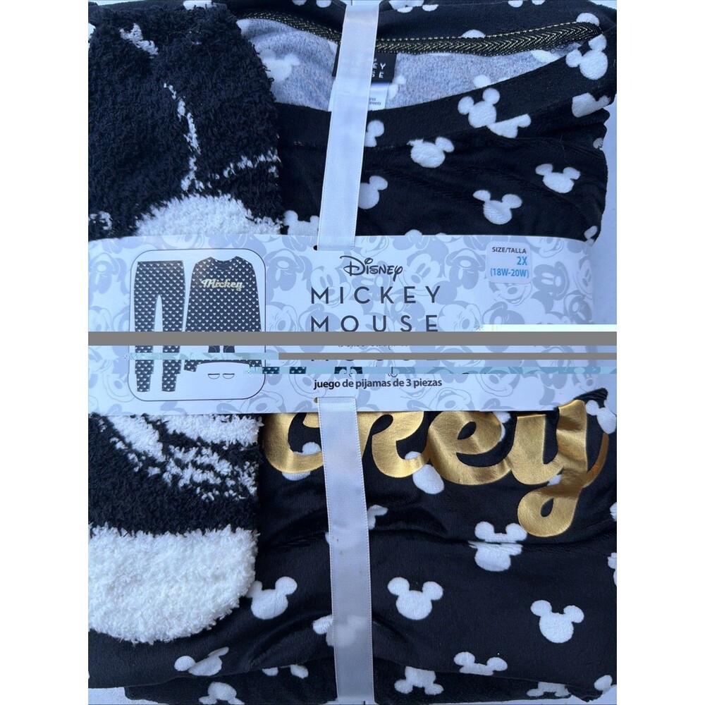 Disney Mickey Mouse 3 Piece Pajama Set Women’s 2X 18W-20W Black NWT Socks